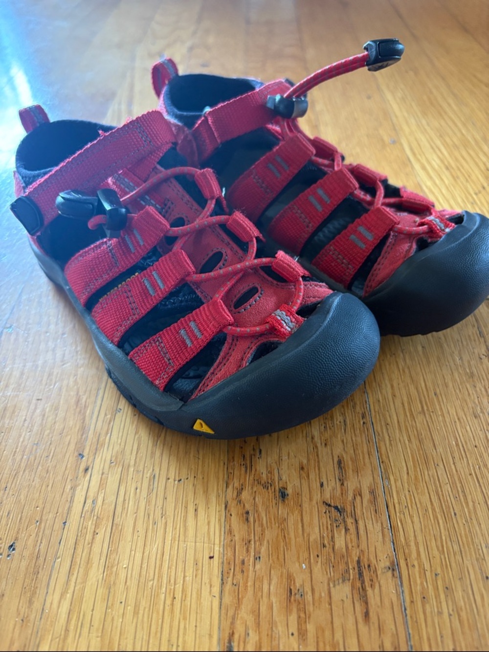Keen Kids Red Outdoor Sandal - Athletic Closed-Toe Design